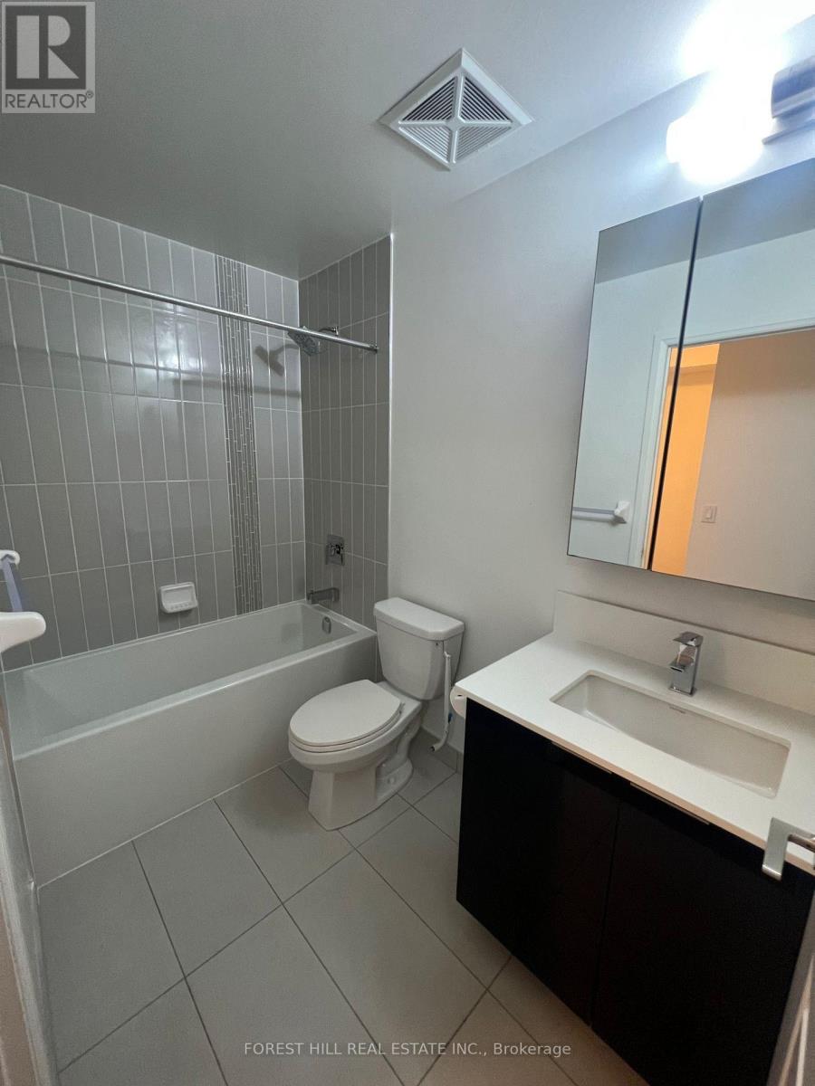512 - 99 Eagle Rock Way, Vaughan, Ontario  L6A 5A7 - Photo 4 - N13143864