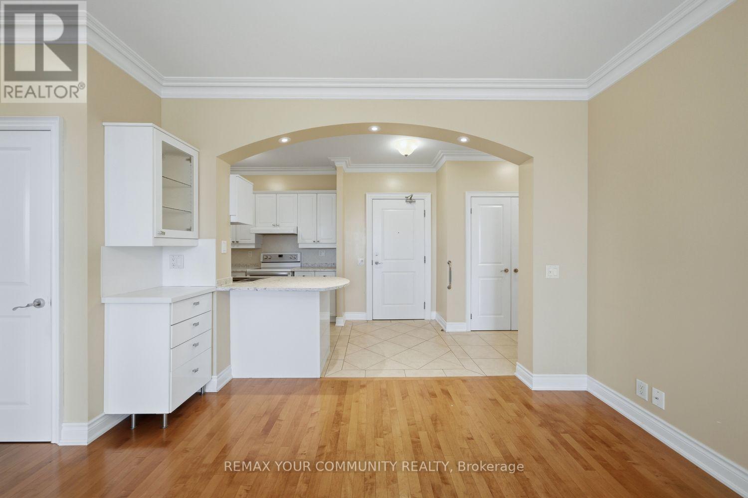 313 - 9519 Keele Street, Vaughan, Ontario  L6A 4A2 - Photo 3 - N13143984