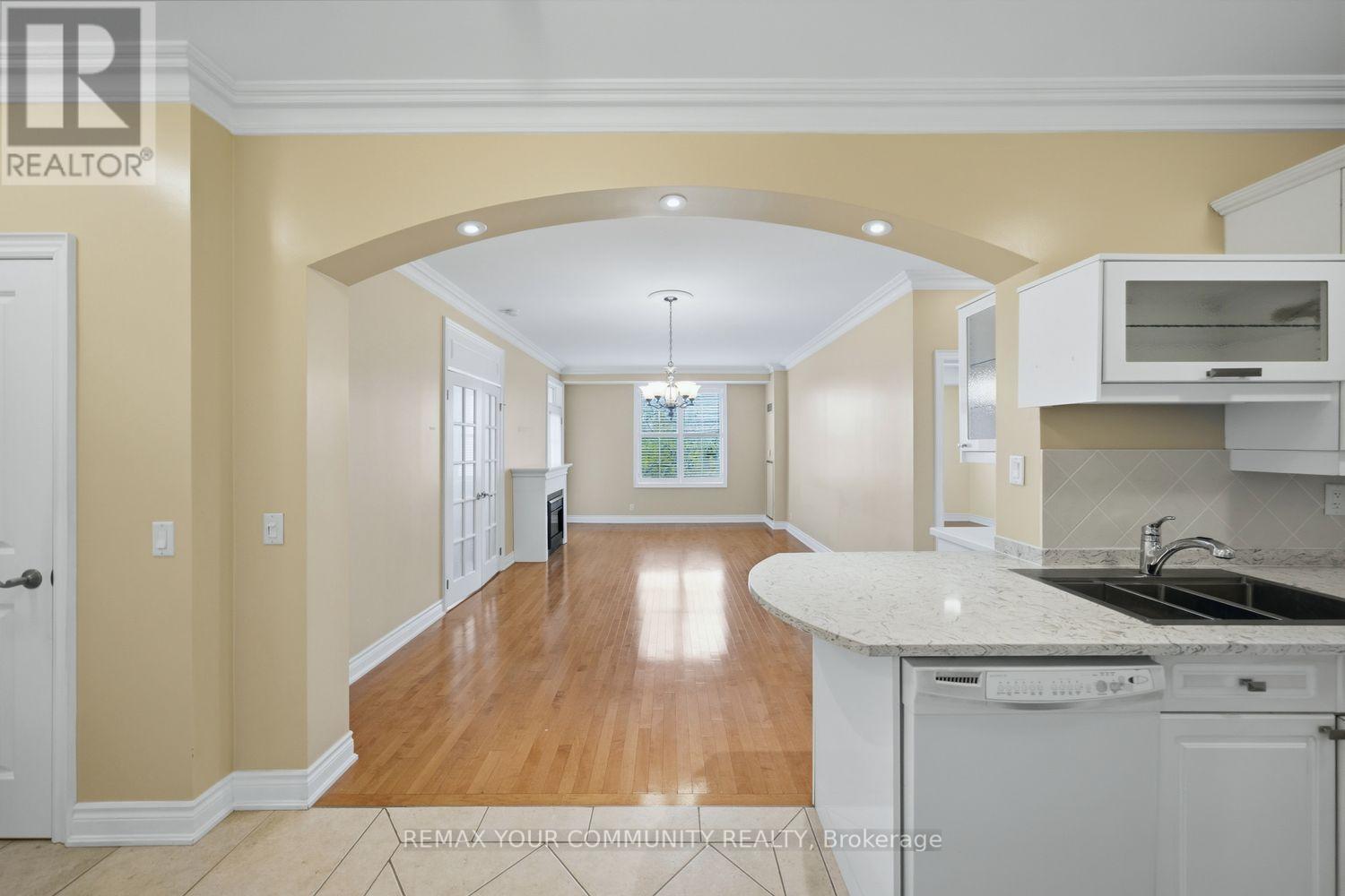 313 - 9519 Keele Street, Vaughan, Ontario  L6A 4A2 - Photo 5 - N13143984