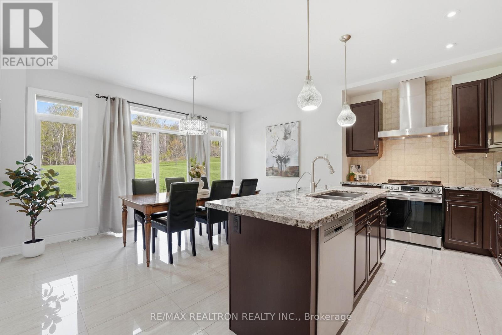 168 Pine Hill Road, Bradford West Gwillimbury, Ontario  L3Z 0H1 - Photo 15 - N13144012