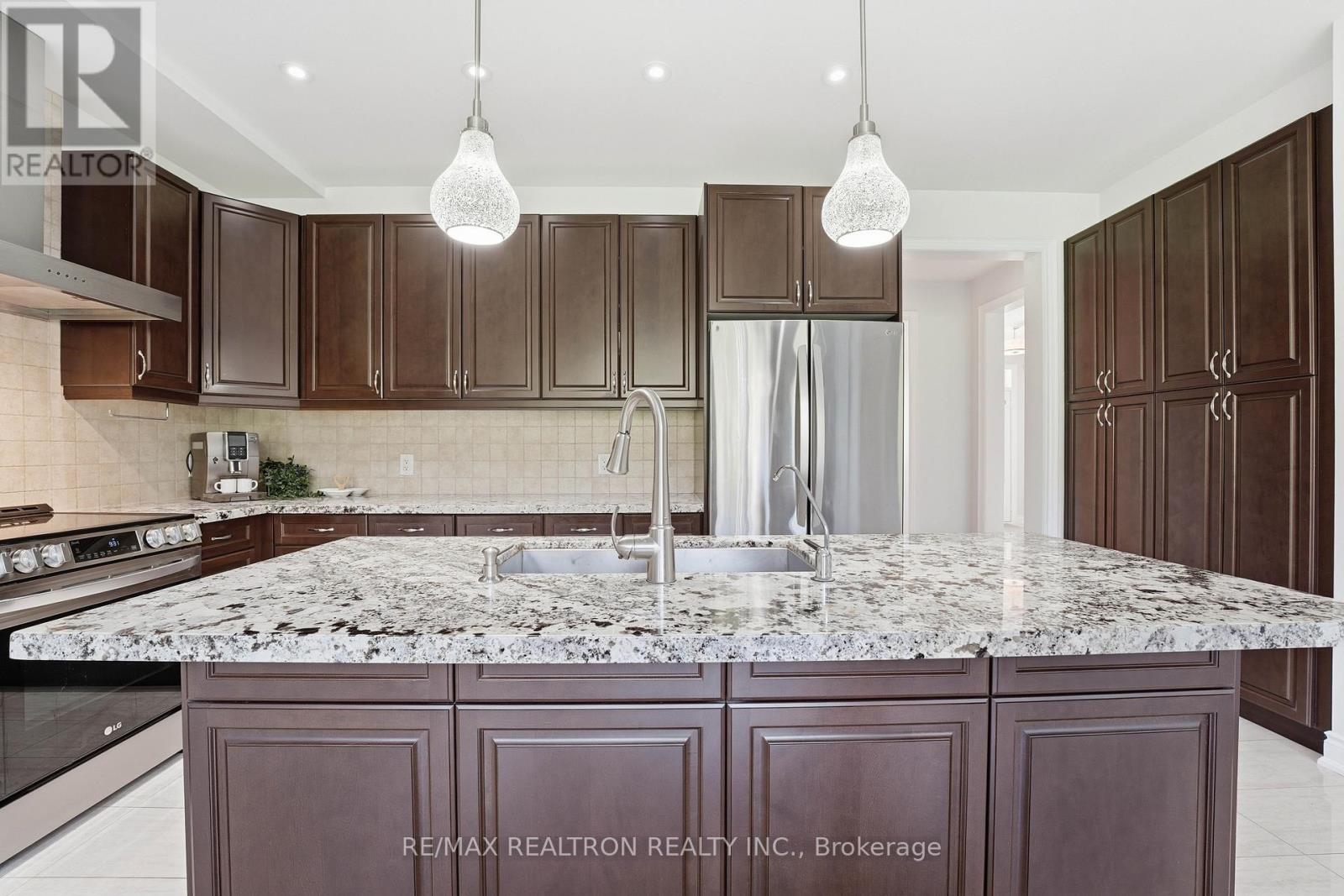 168 Pine Hill Road, Bradford West Gwillimbury, Ontario  L3Z 0H1 - Photo 18 - N13144012