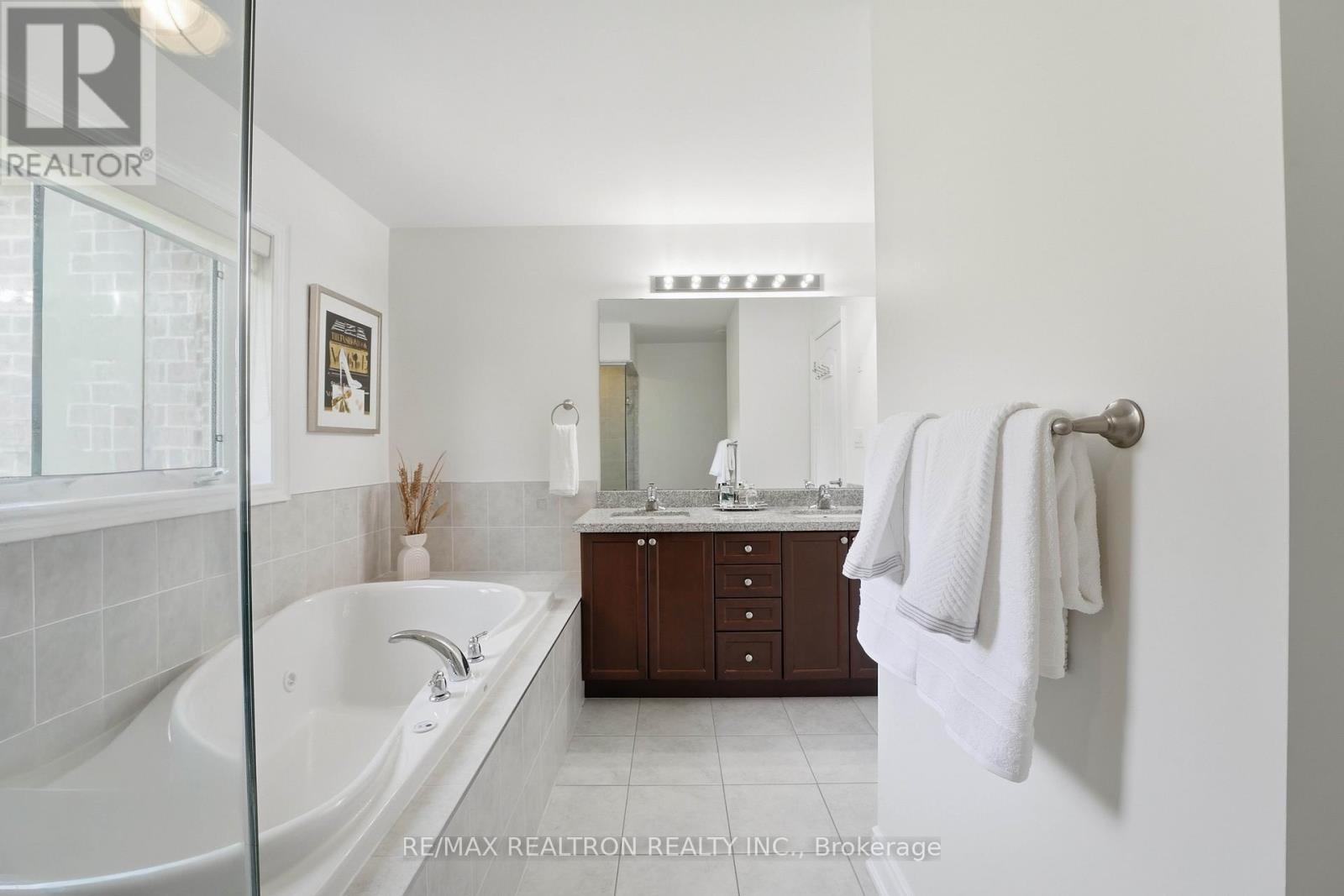 168 Pine Hill Road, Bradford West Gwillimbury, Ontario  L3Z 0H1 - Photo 28 - N13144012