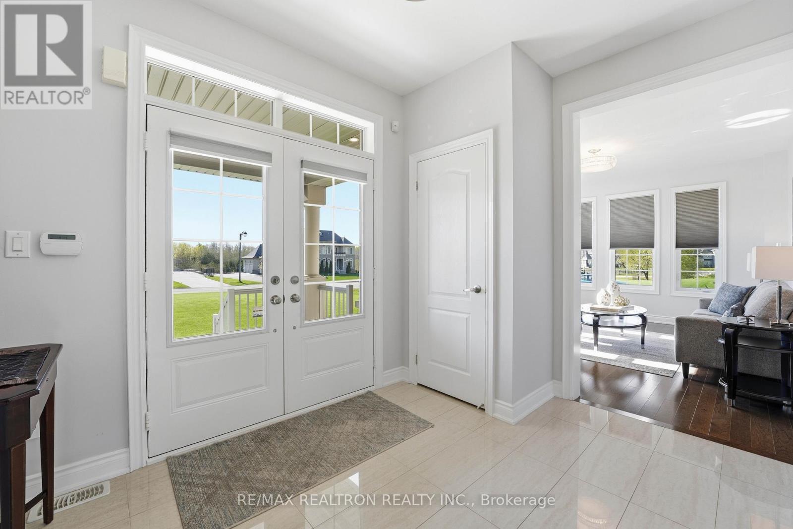 168 Pine Hill Road, Bradford West Gwillimbury, Ontario  L3Z 0H1 - Photo 3 - N13144012