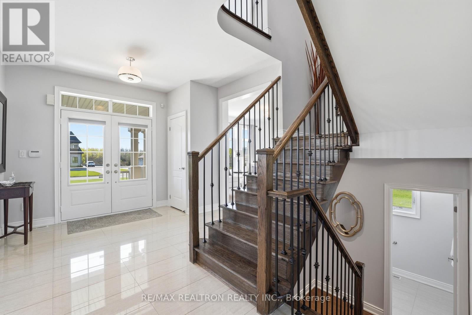 168 Pine Hill Road, Bradford West Gwillimbury, Ontario  L3Z 0H1 - Photo 5 - N13144012