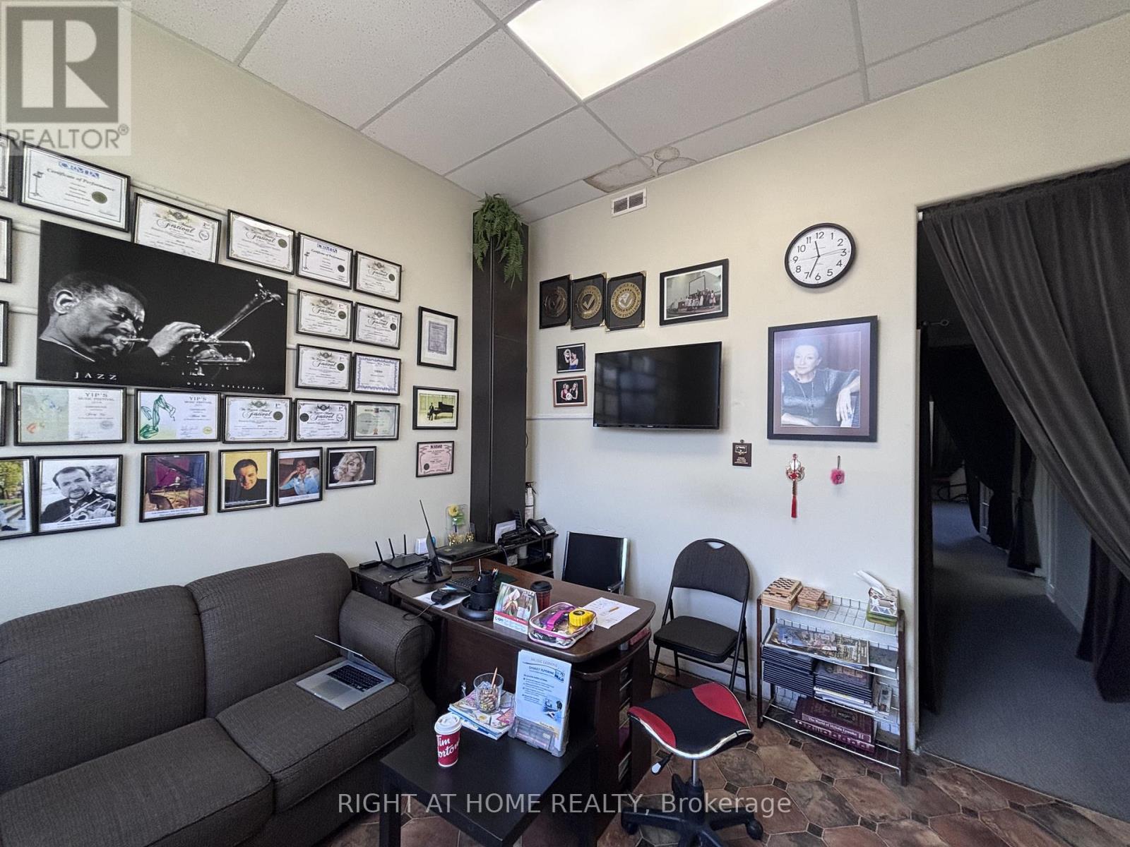 205 - 8791 Woodbine Avenue, Markham (Buttonville), Ontario  L3R 0P4 - Photo 12 - N13144028