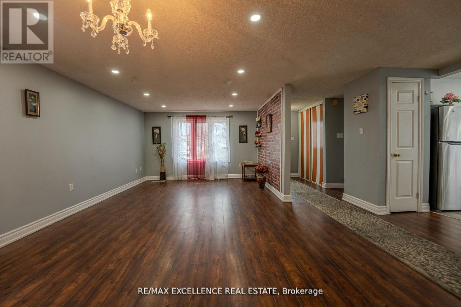 3 Hickling Trail, Barrie, Ontario  L4M 5V7 - Photo 7 - S13143888