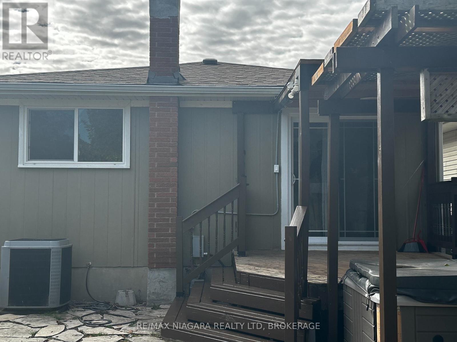 Upper - 43 A Beachaven Drive, St. Catharines, Ontario  L2M 1A6 - Photo 17 - X13144344