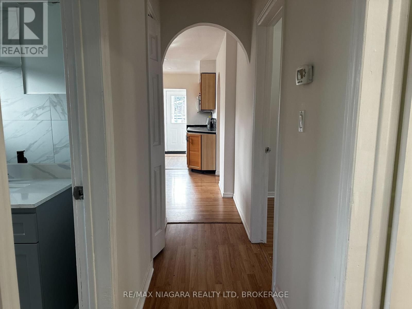 Upper - 43 A Beachaven Drive, St. Catharines, Ontario  L2M 1A6 - Photo 5 - X13144344