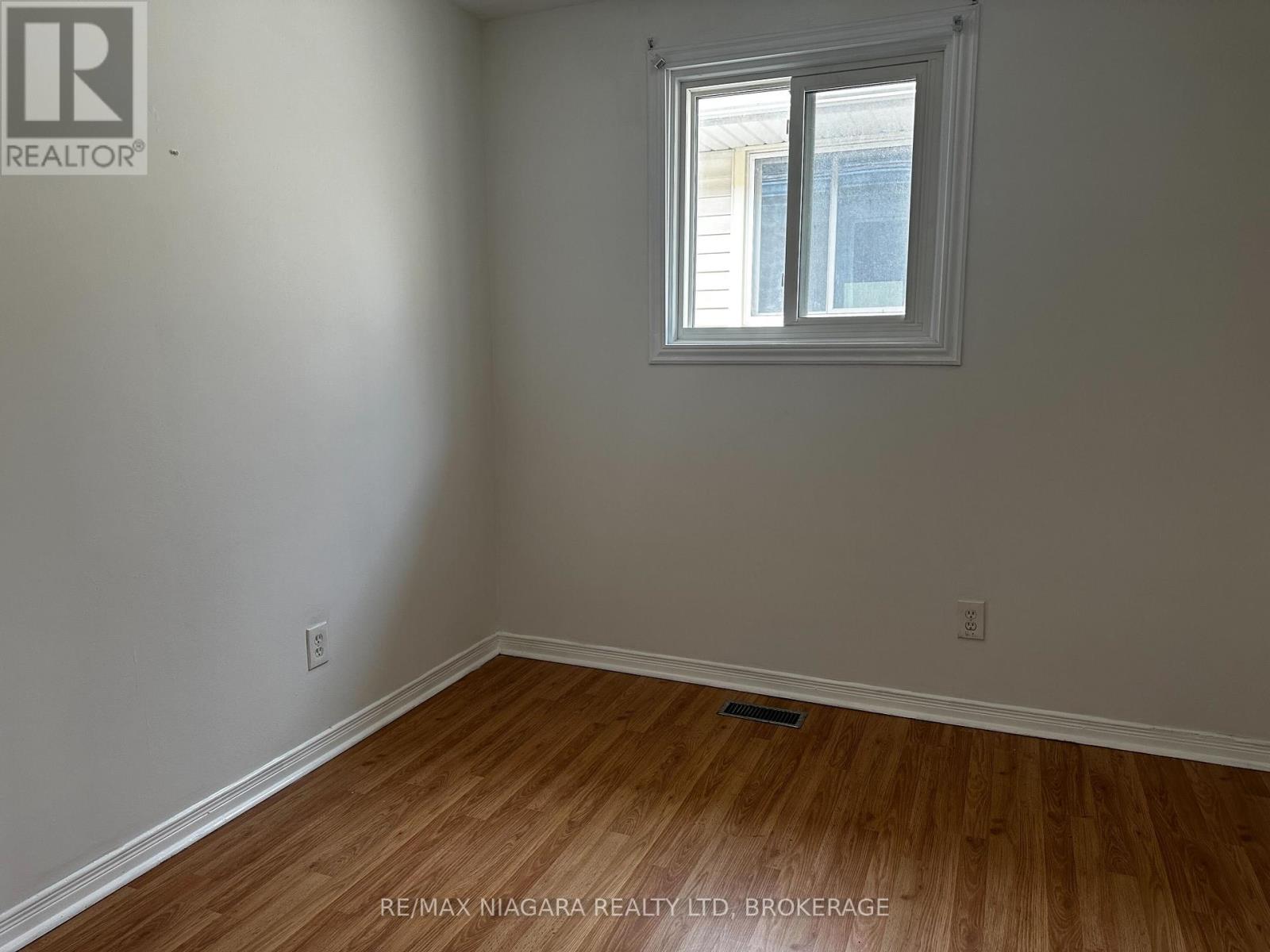 Upper - 43 A Beachaven Drive, St. Catharines, Ontario  L2M 1A6 - Photo 6 - X13144344
