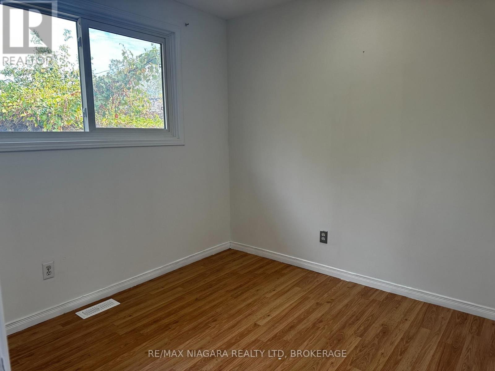 Upper - 43 A Beachaven Drive, St. Catharines, Ontario  L2M 1A6 - Photo 8 - X13144344