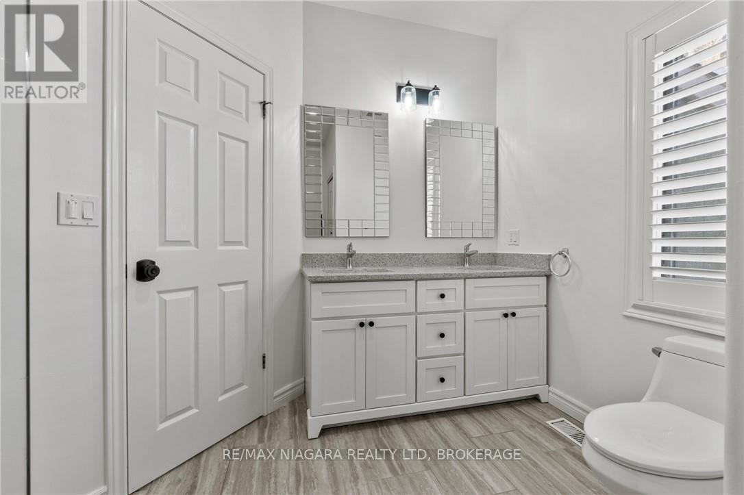 12 Pinot Trail, Niagara-On-The-Lake, Ontario  L0S 1J0 - Photo 16 - X13144368