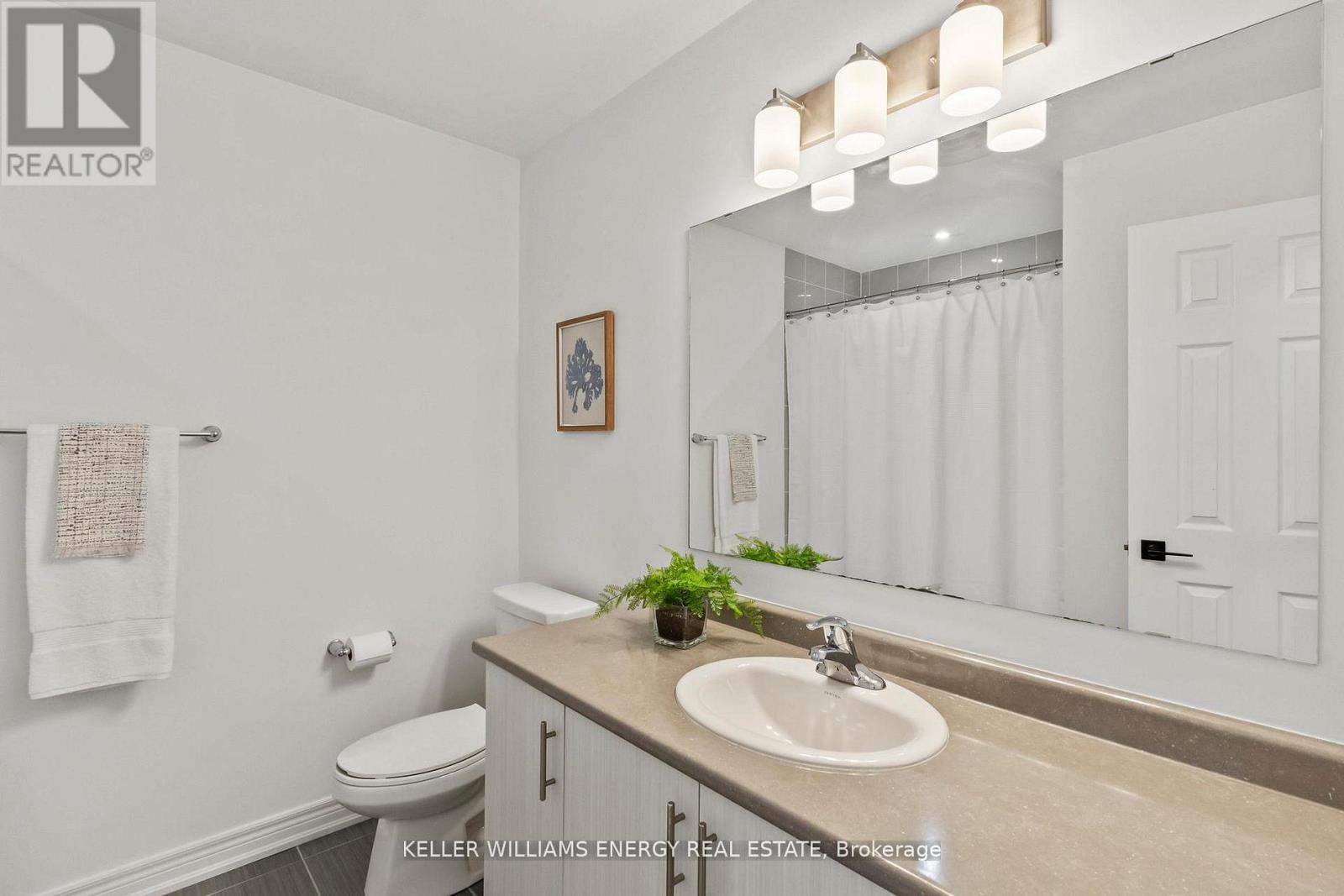 33 Tabaret Crescent, Oshawa, Ontario  L1L 0G5 - Photo 20 - E13144094