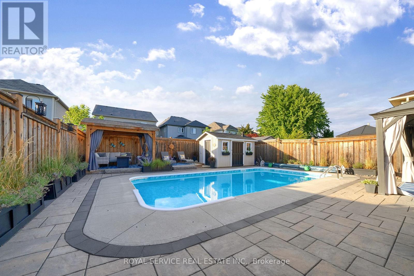 6 Goodwin Avenue, Clarington, Ontario  L1C 4Z4 - Photo 3 - E13144170