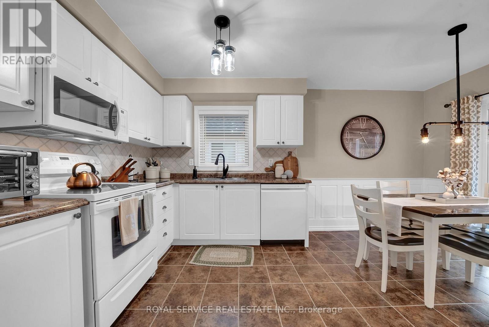 6 Goodwin Avenue, Clarington, Ontario  L1C 4Z4 - Photo 9 - E13144170
