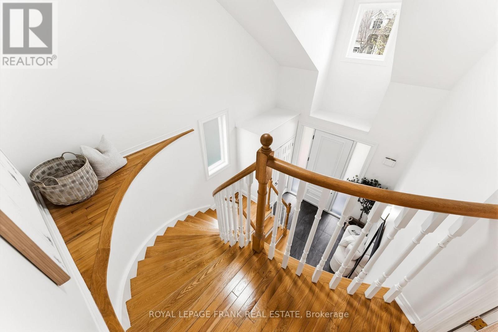 98 Portage Trail, Whitby, Ontario  L1N 9N8 - Photo 16 - E13144224