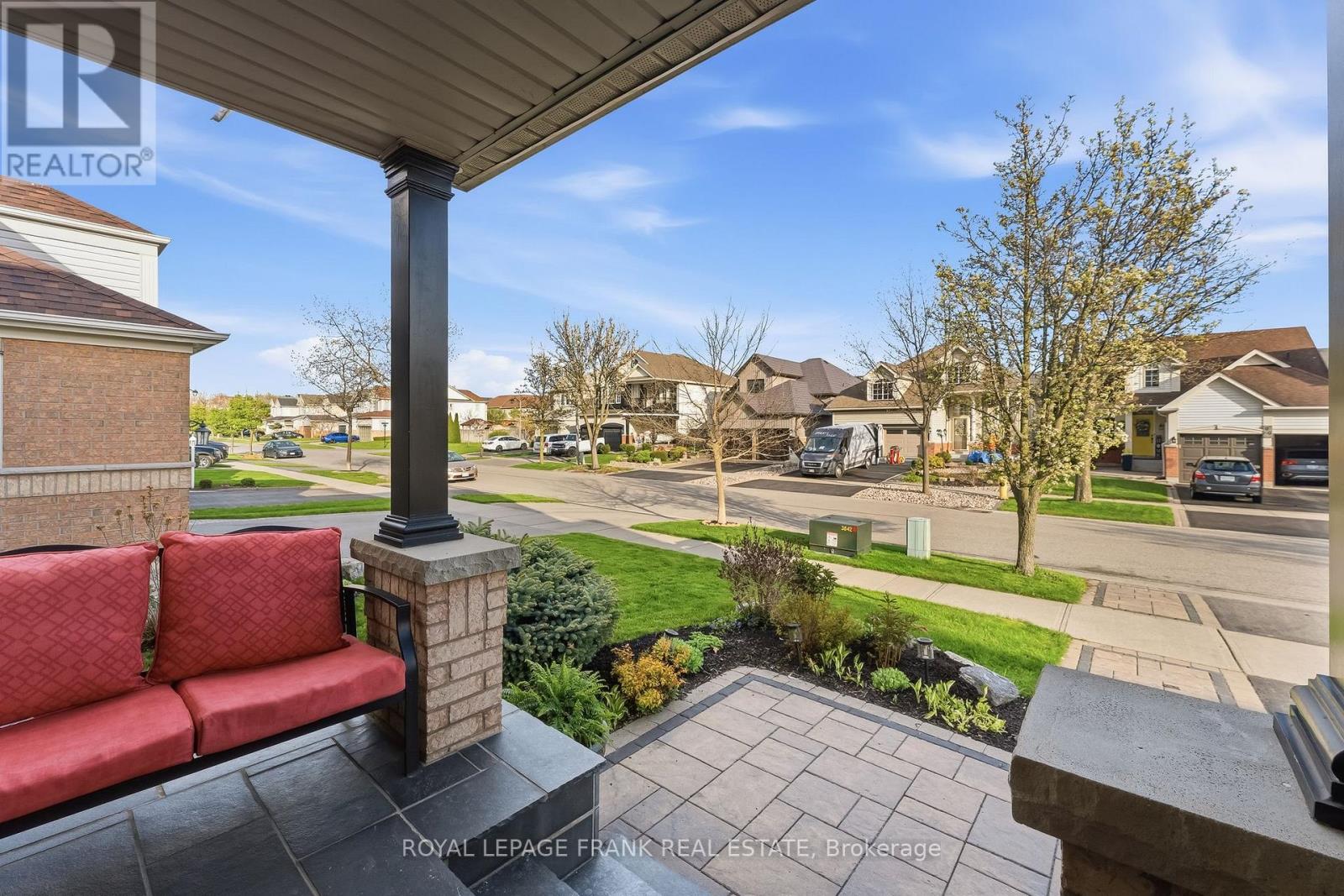 98 Portage Trail, Whitby, Ontario  L1N 9N8 - Photo 3 - E13144224
