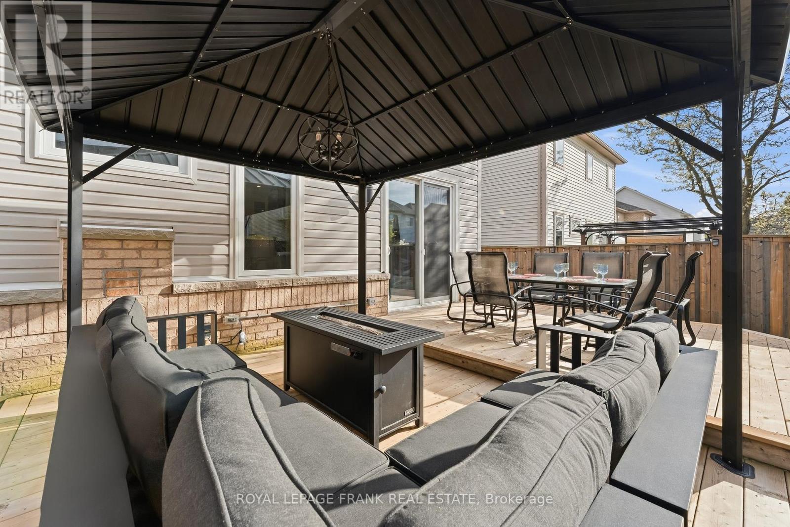 98 Portage Trail, Whitby, Ontario  L1N 9N8 - Photo 35 - E13144224