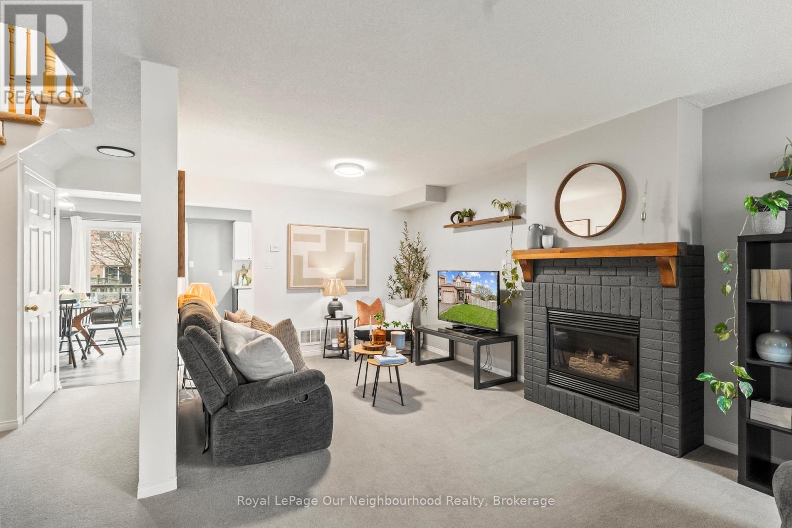 61 Fry Crescent, Clarington, Ontario  L1C 4Y3 - Photo 3 - E13144292
