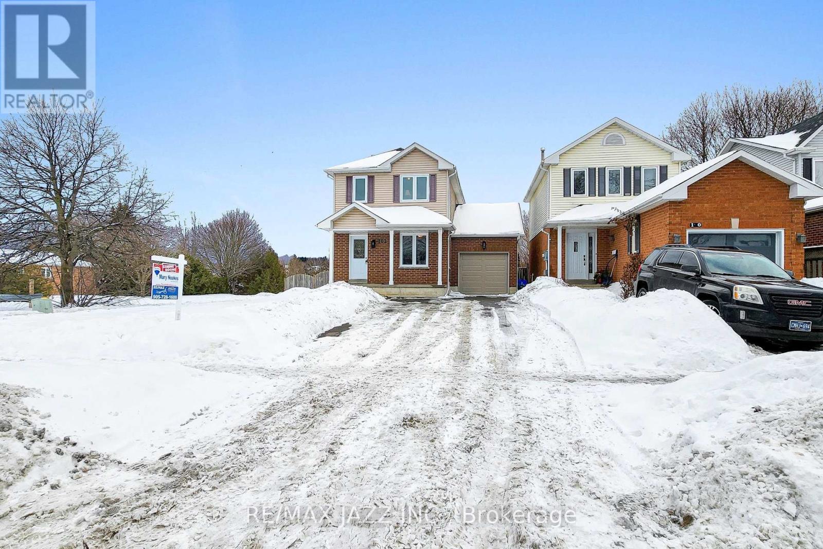 102 Penfound Drive, Clarington, Ontario  L1C 4B8 - Photo 1 - E13144356