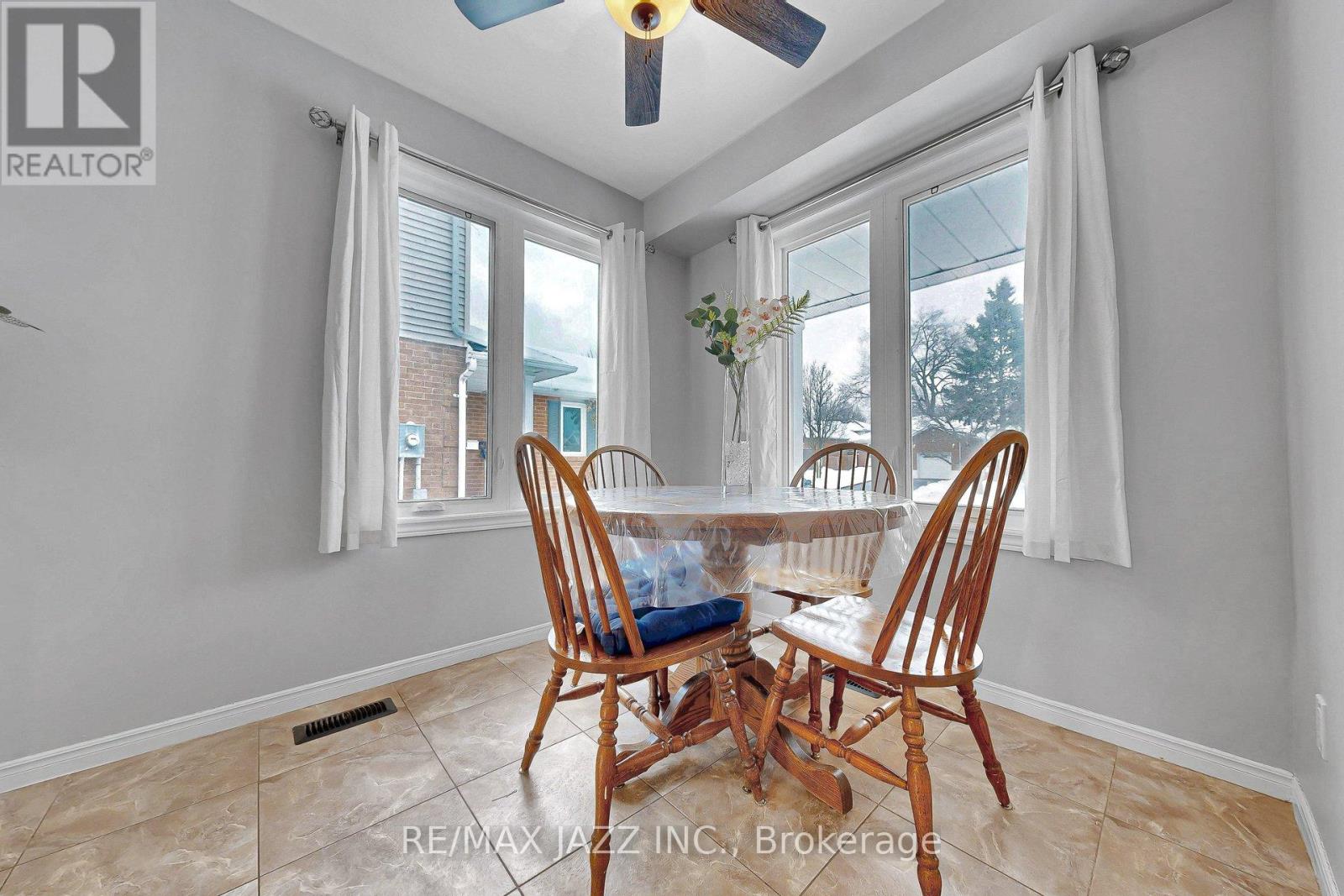 102 Penfound Drive, Clarington, Ontario  L1C 4B8 - Photo 17 - E13144356