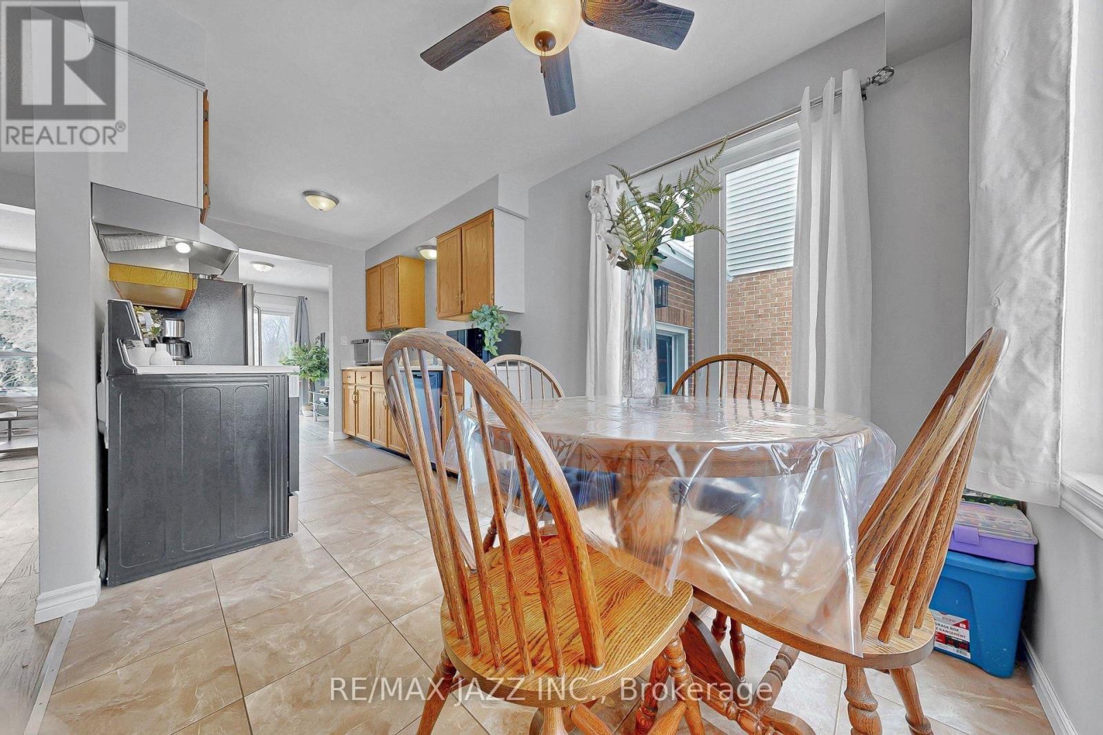 102 Penfound Drive, Clarington, Ontario  L1C 4B8 - Photo 18 - E13144356