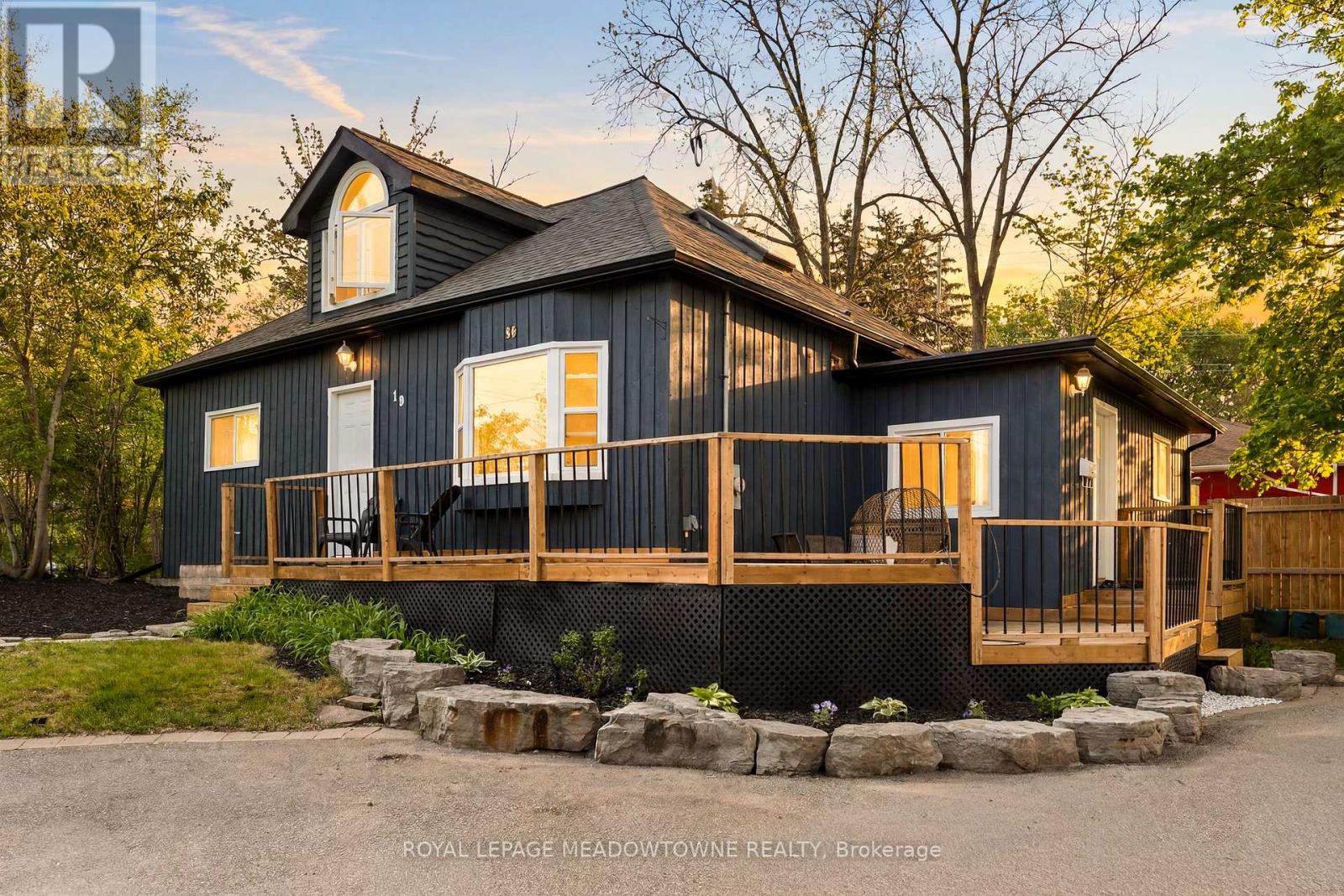 10 BACK STREET, Halton Hills, Ontario