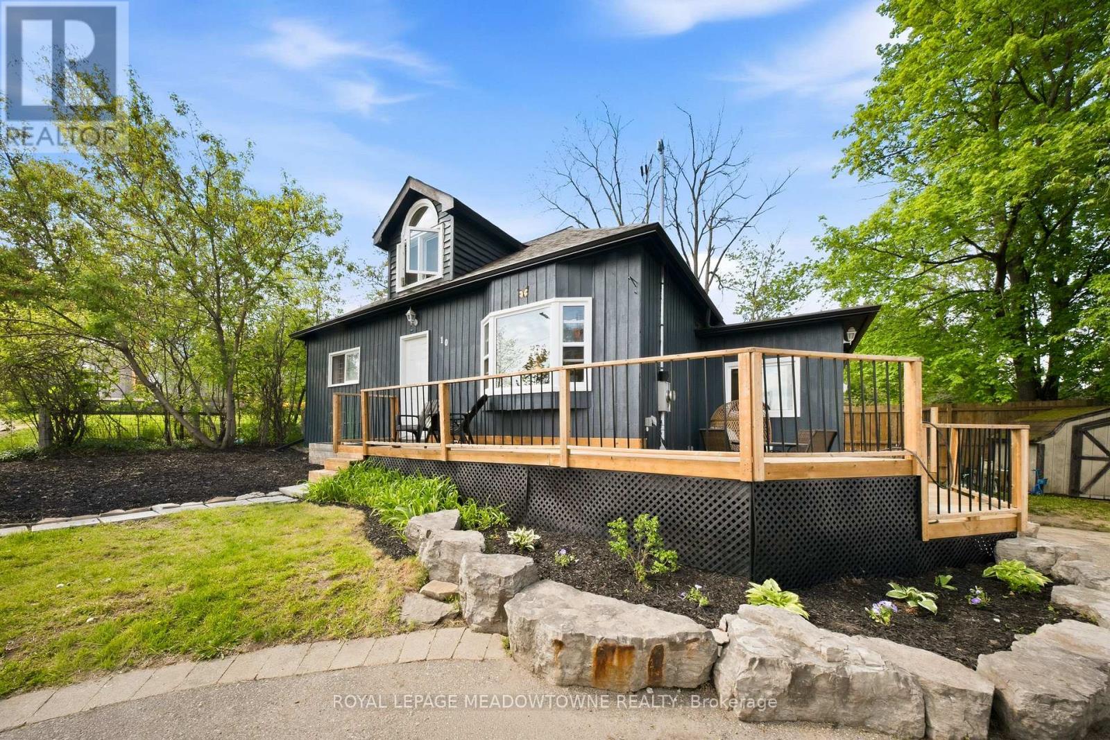 10 Back Street, Halton Hills, Ontario  L7G 3Y6 - Photo 4 - W13143898
