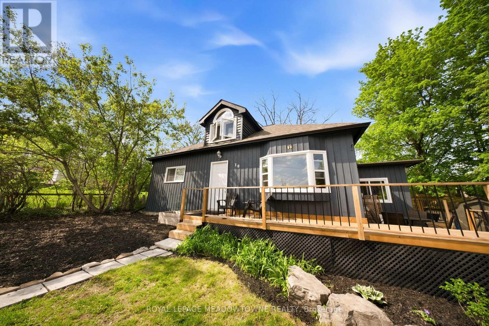 10 Back Street, Halton Hills, Ontario  L7G 3Y6 - Photo 5 - W13143898
