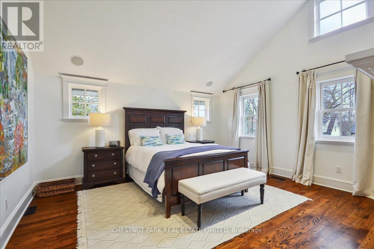 276 Spruce Street, Oakville, Ontario  L6J 2G7 - Photo 15 - W13143910