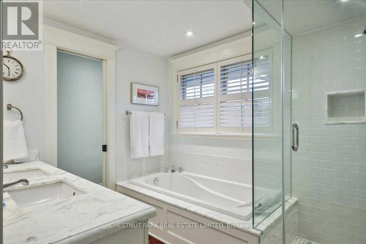 276 Spruce Street, Oakville, Ontario  L6J 2G7 - Photo 18 - W13143910