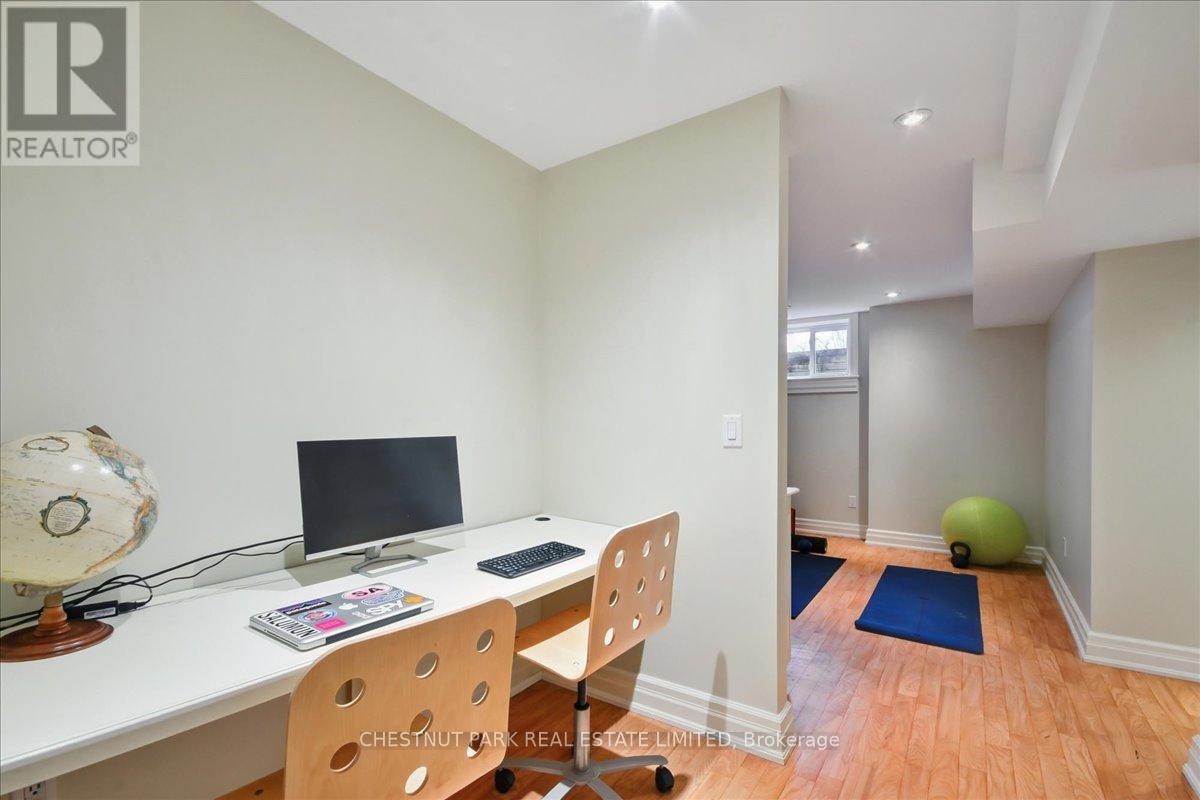 276 Spruce Street, Oakville, Ontario  L6J 2G7 - Photo 27 - W13143910
