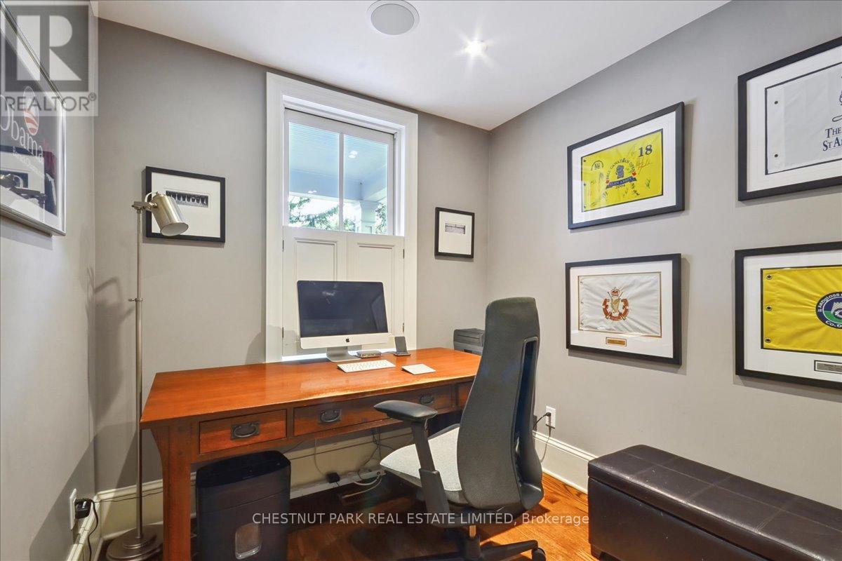 276 Spruce Street, Oakville, Ontario  L6J 2G7 - Photo 6 - W13143910