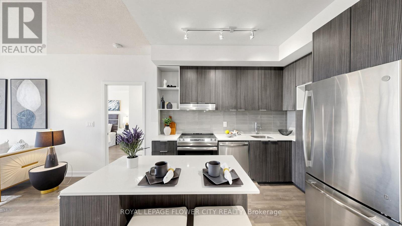 1710 - 2520 Eglinton Avenue W, Mississauga, Ontario  L5M 0Y4 - Photo 4 - W13143918