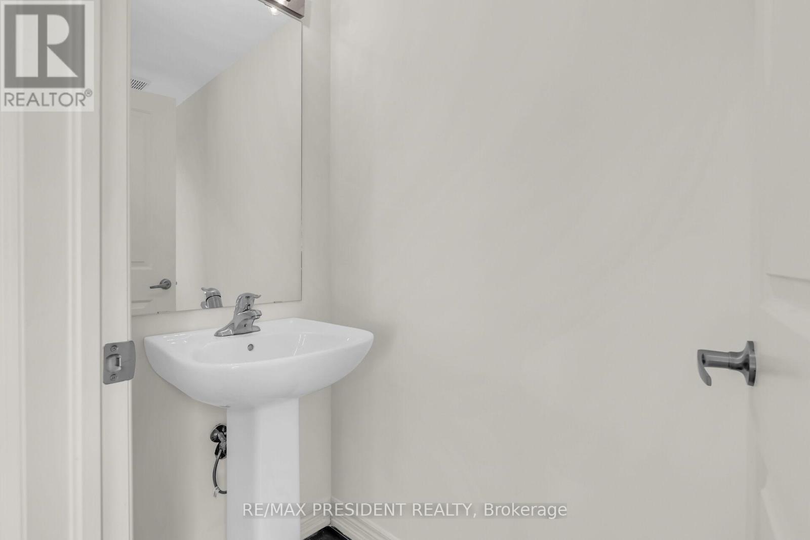 34 Queenpost Drive E, Brampton, Ontario  L6Y 6L2 - Photo 11 - W13143956