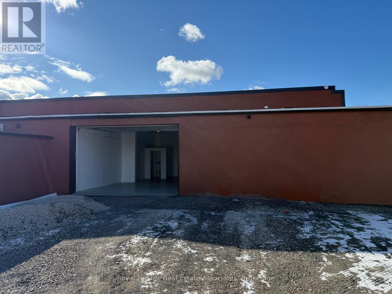 1299 St Mary's Avenue, Mississauga, Ontario L5E 1H9 - Photo 2 - W13143982