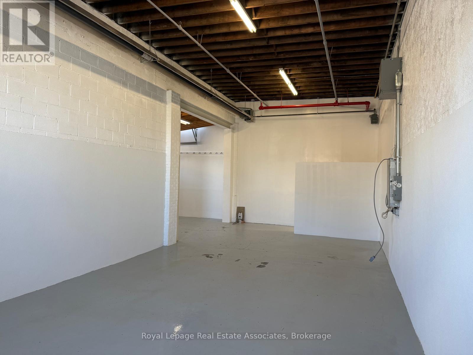 1299 St Mary's Avenue, Mississauga, Ontario L5E 1H9 - Photo 5 - W13143982