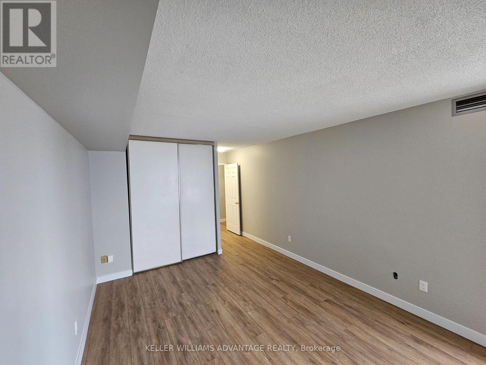 1108 - 26 Hanover Road, Brampton, Ontario  L6S 4T2 - Photo 16 - W13144010