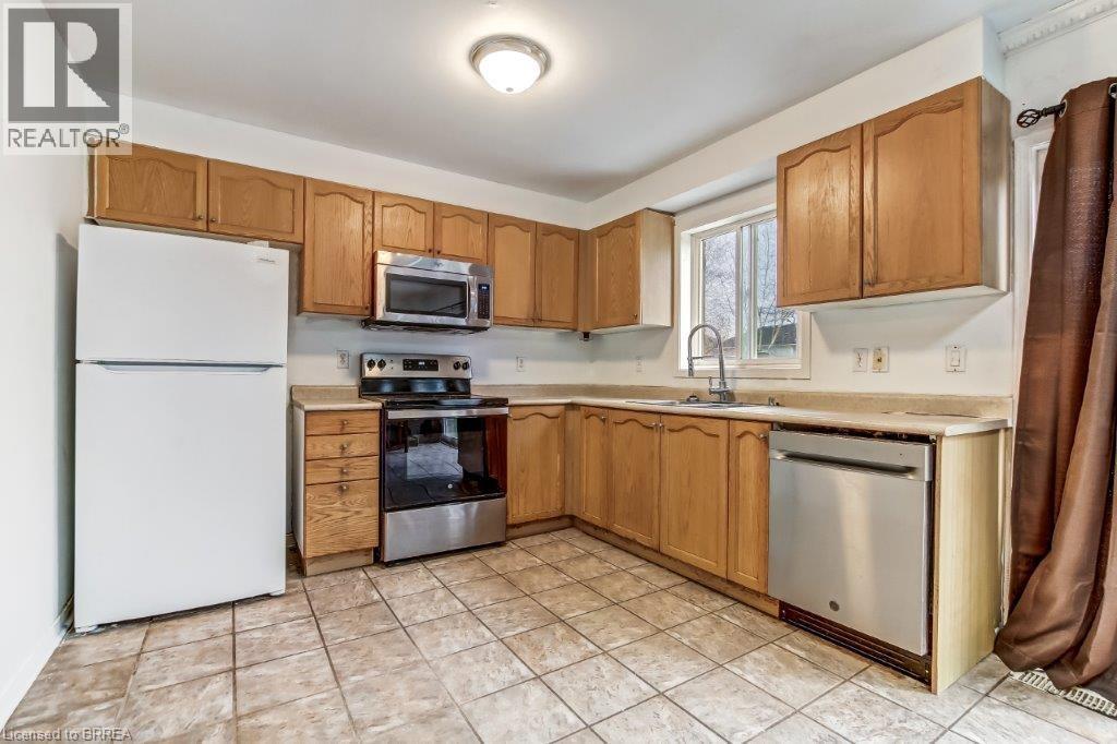 17 Stowe Terrace, Brantford, Ontario  N3T 6P4 - Photo 4 - 40831409