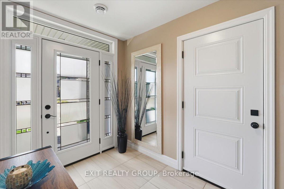 53 Meagan Lane, Quinte West, Ontario  K0K 2C0 - Photo 4 - X13144126