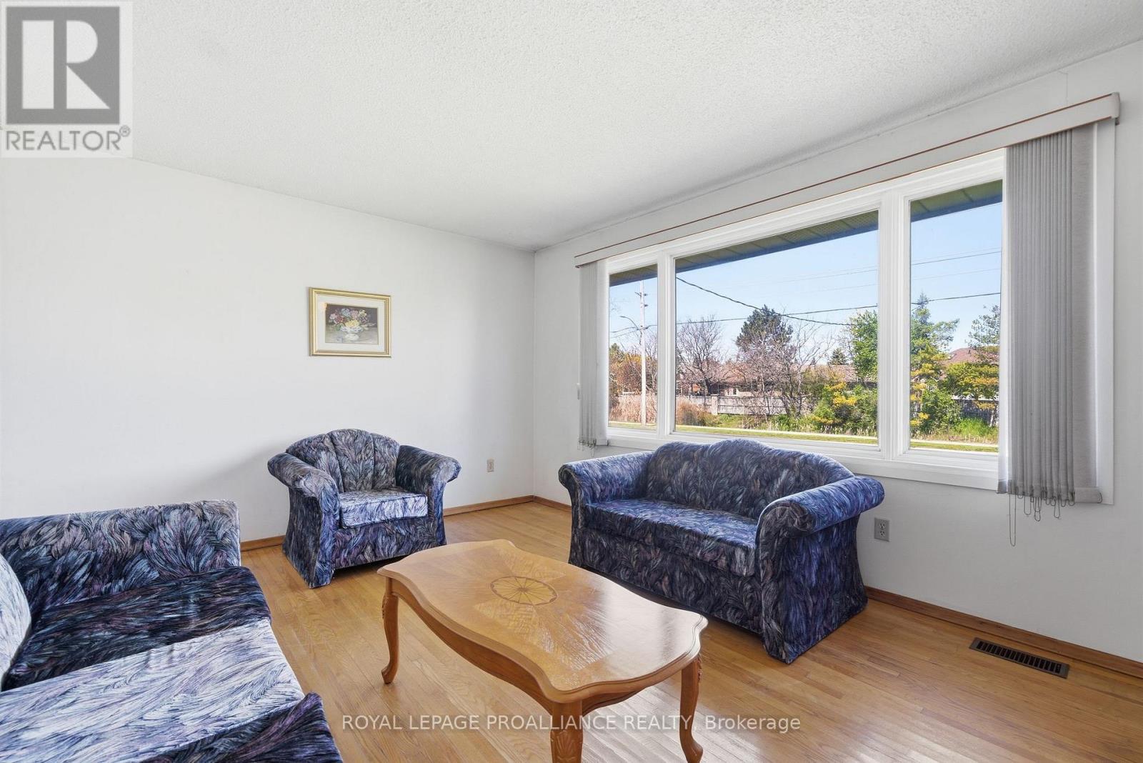 79 Cascade Boulevard, Belleville, Ontario  K8P 4L6 - Photo 10 - X13144144
