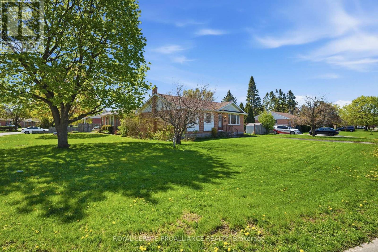 79 Cascade Boulevard, Belleville, Ontario  K8P 4L6 - Photo 3 - X13144144
