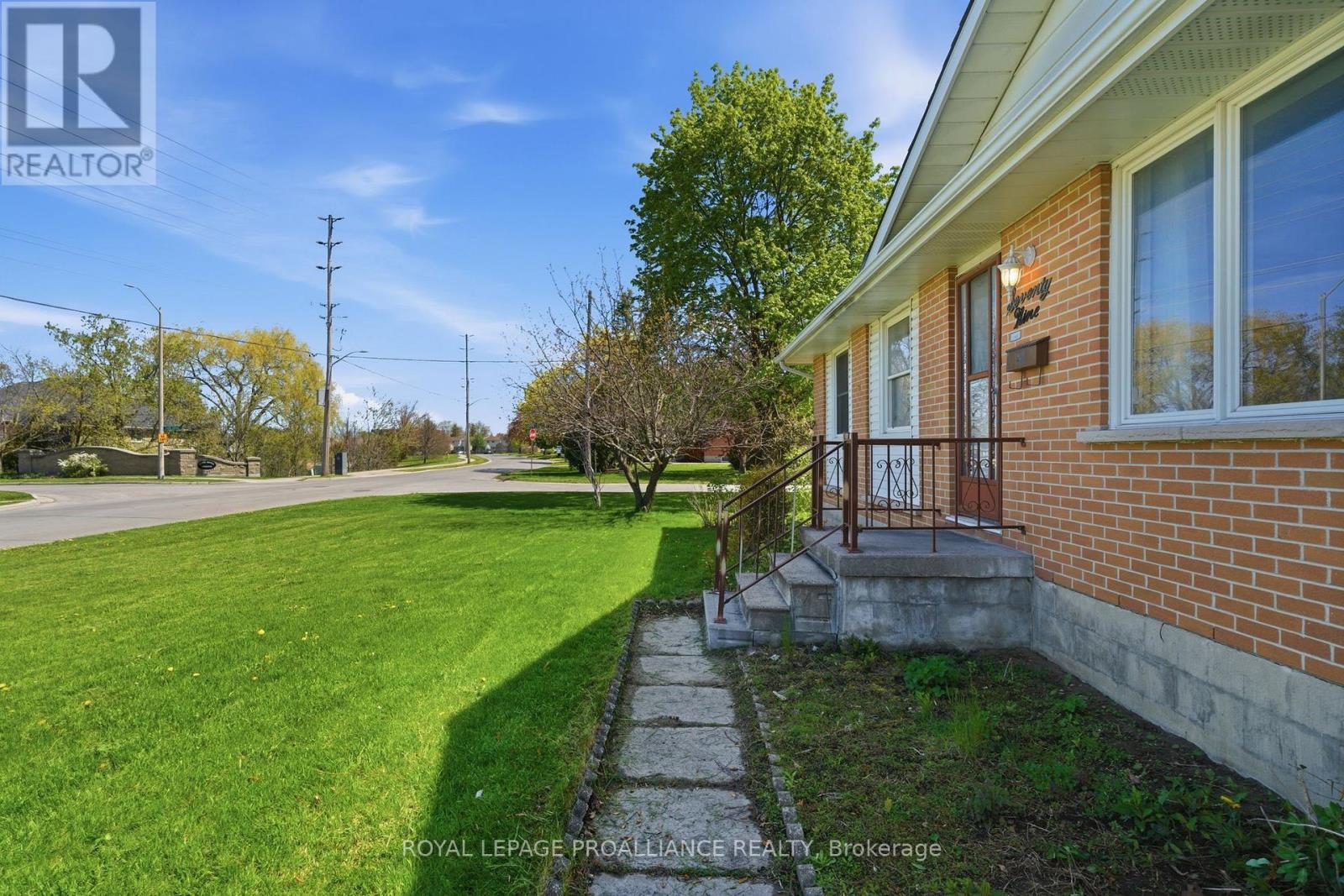 79 Cascade Boulevard, Belleville, Ontario  K8P 4L6 - Photo 5 - X13144144