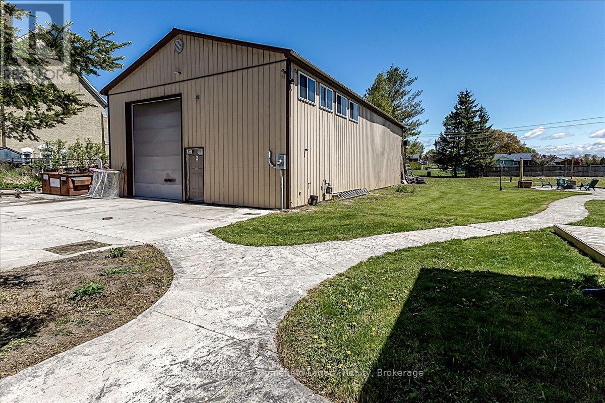148 Church Avenue S, South Huron, Ontario  N0M 1N0 - Photo 5 - X13144402