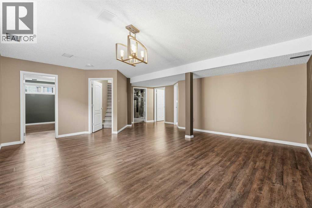 203 West Creek Close, Chestermere, Alberta  T1X 1M3 - Photo 21 - A2311276