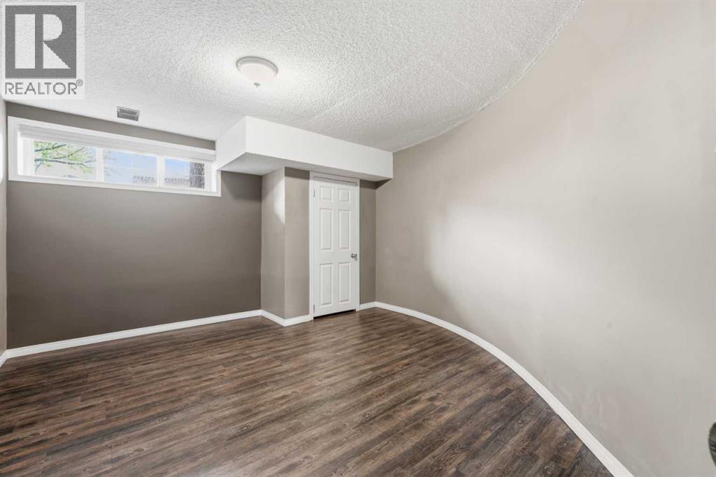 203 West Creek Close, Chestermere, Alberta  T1X 1M3 - Photo 23 - A2311276