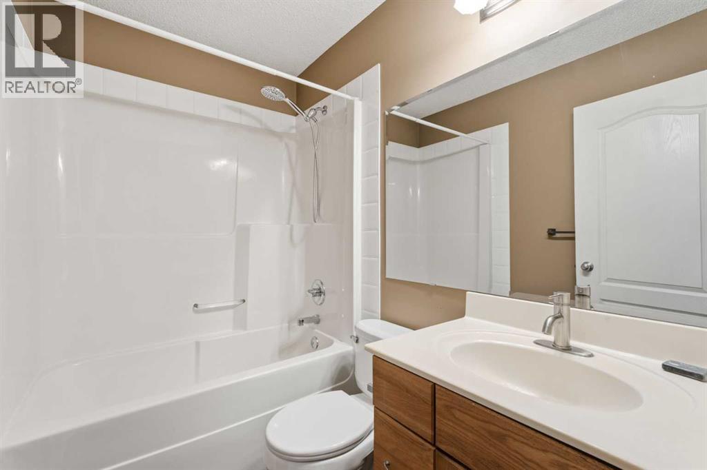 203 West Creek Close, Chestermere, Alberta  T1X 1M3 - Photo 20 - A2311276