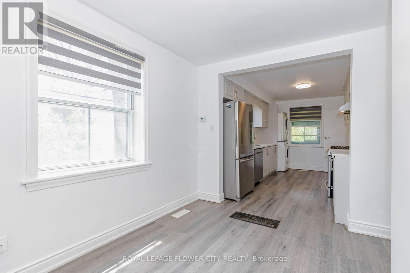 37 Warwick Road, Hamilton, Ontario L8E 1Y5 - Photo 11 - X13144006