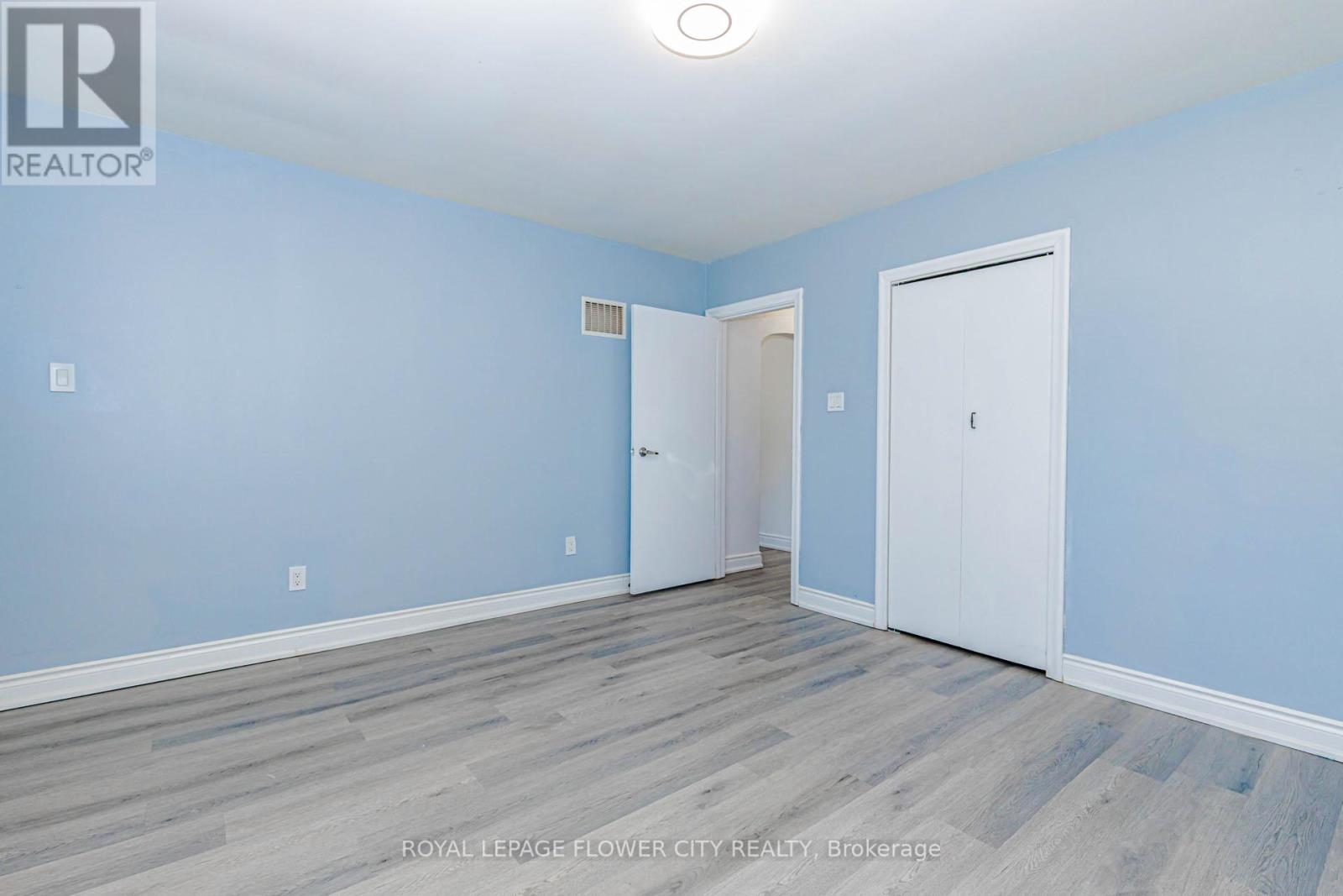 37 Warwick Road, Hamilton, Ontario L8E 1Y5 - Photo 19 - X13144006