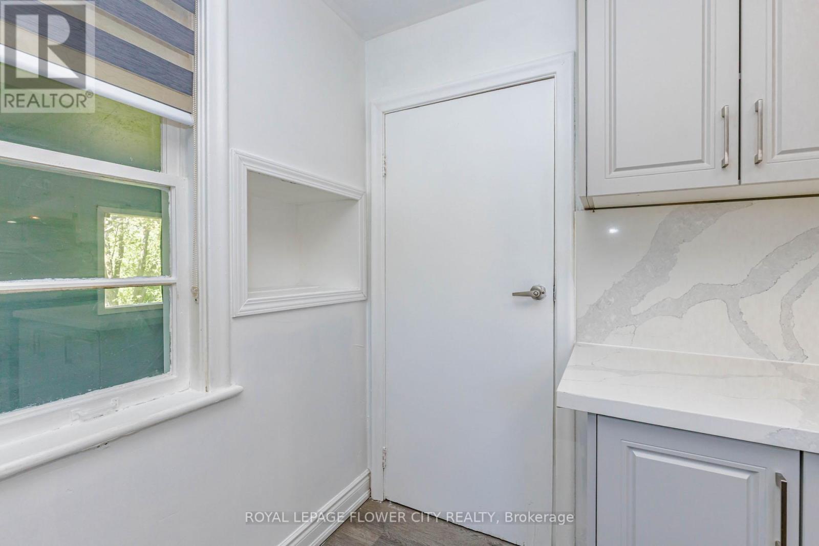 37 Warwick Road, Hamilton, Ontario L8E 1Y5 - Photo 27 - X13144006