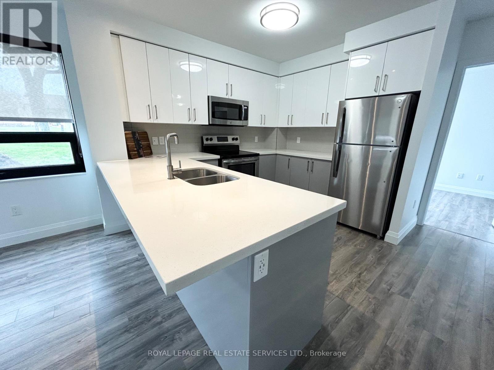 101 - 460b Belmont Avenue W, Kitchener, Ontario  N2M 0B3 - Photo 3 - X13144018